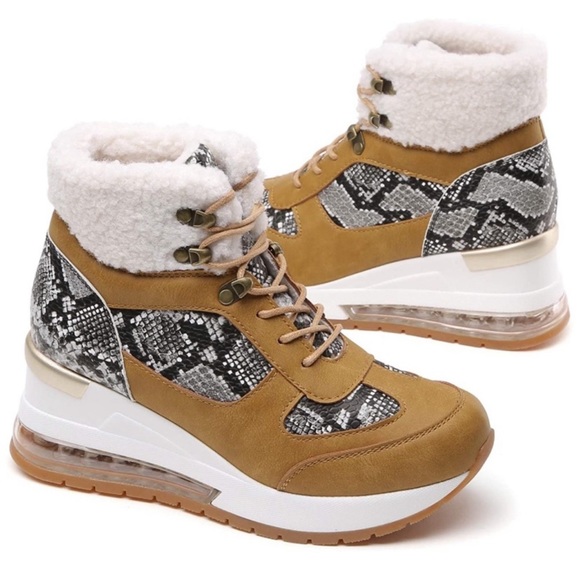Brown Winter Wedge Faux Fur Booties Multicolored - Picture 1 of 7